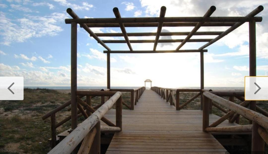 Apartamentos La Playa Barbate Bagian luar foto