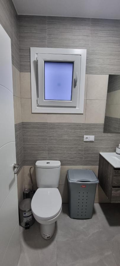 Apartamentos La Playa Barbate Bagian luar foto