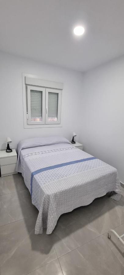 Apartamentos La Playa Barbate Bagian luar foto